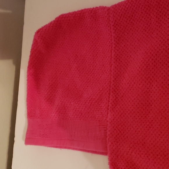 2 Large Hooded towels, handmade - Picture 5 of 9